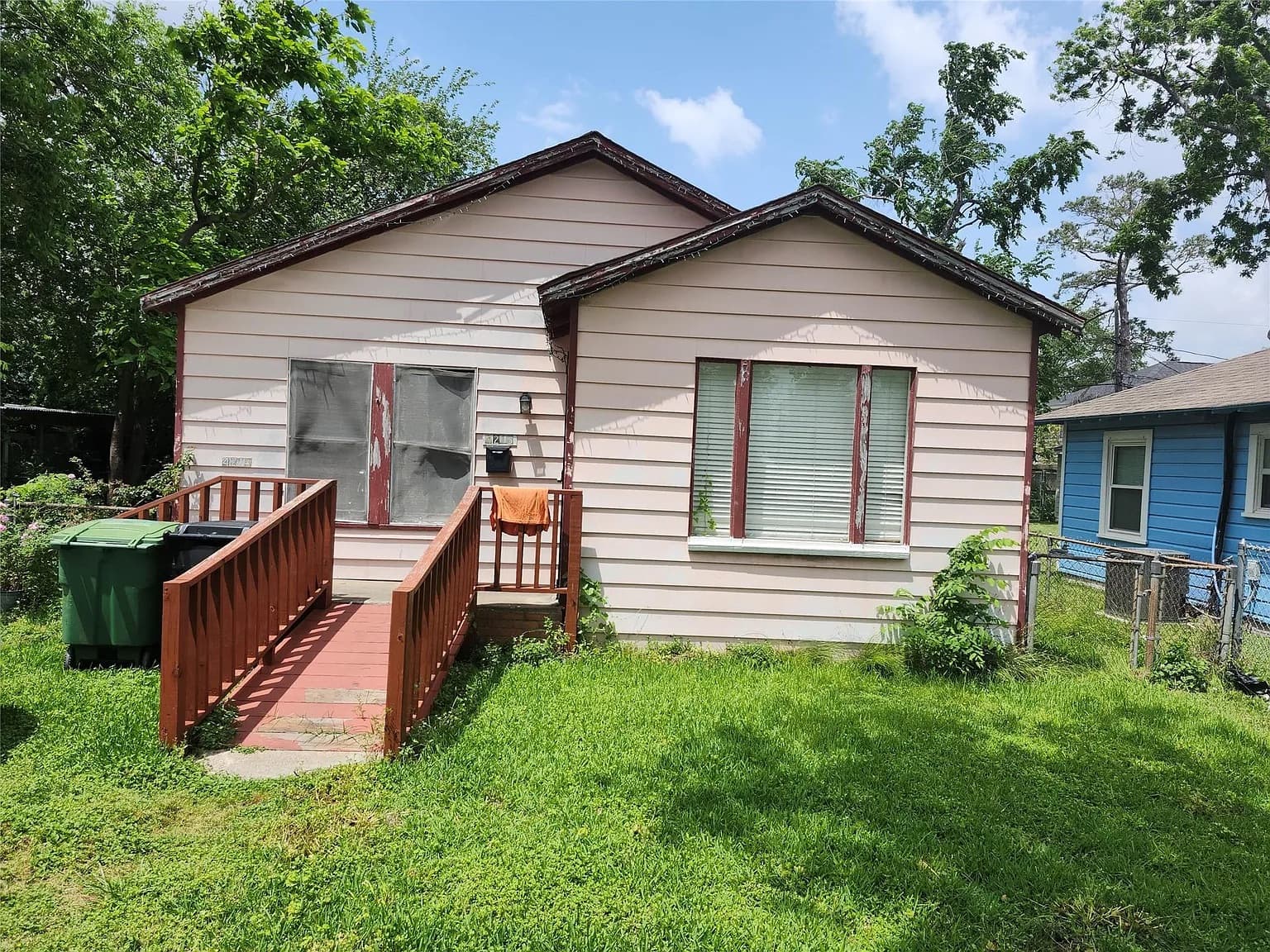 Off Market 2/1 Houston 77009 Wholesale