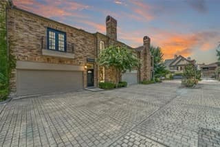 1605 Nantucket Dr #B, Houston TX 77057