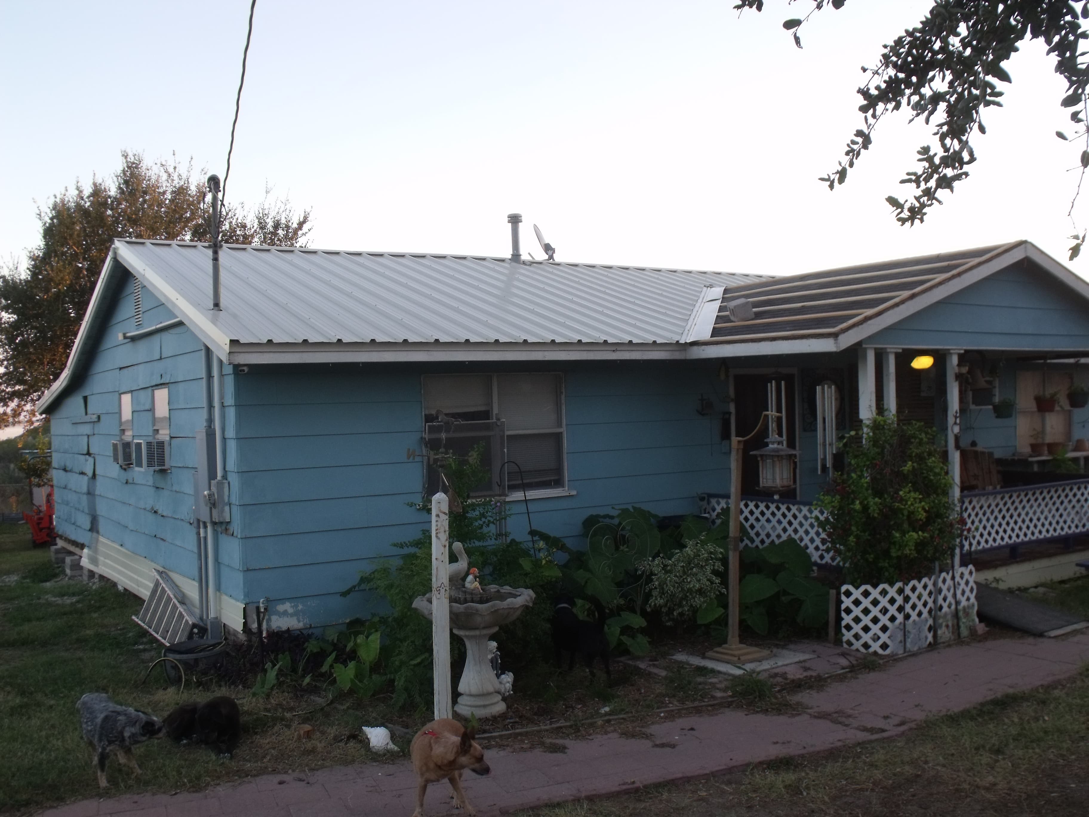 3/2 SFR Waterfront in Sandia, TX