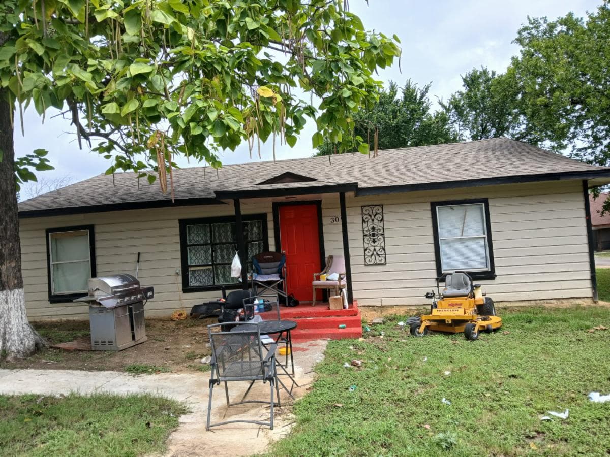 3/1 SFR 1950 in Italy, TX 76651